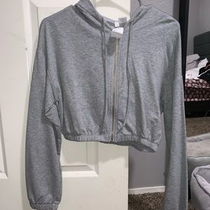 Cropped grey zip up jacket